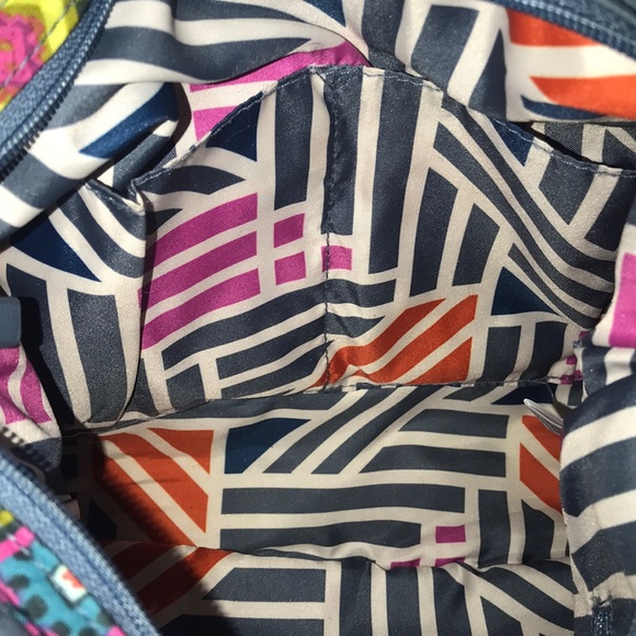 VERA BRADLEY Hadley Retired Painted Medallions - Picture 6 of 6